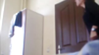 கர்லி மகிழ்ந்த முதிய ...