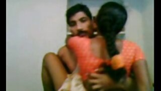 ஒரு வயதான பெண்ணுடன்  ...