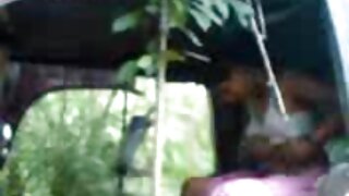 இரவு விடுதி காதுகளில ...